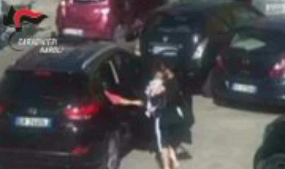 Blitz a Napoli e Salerno, 51 arresti per droga: donna spacciava con neonato