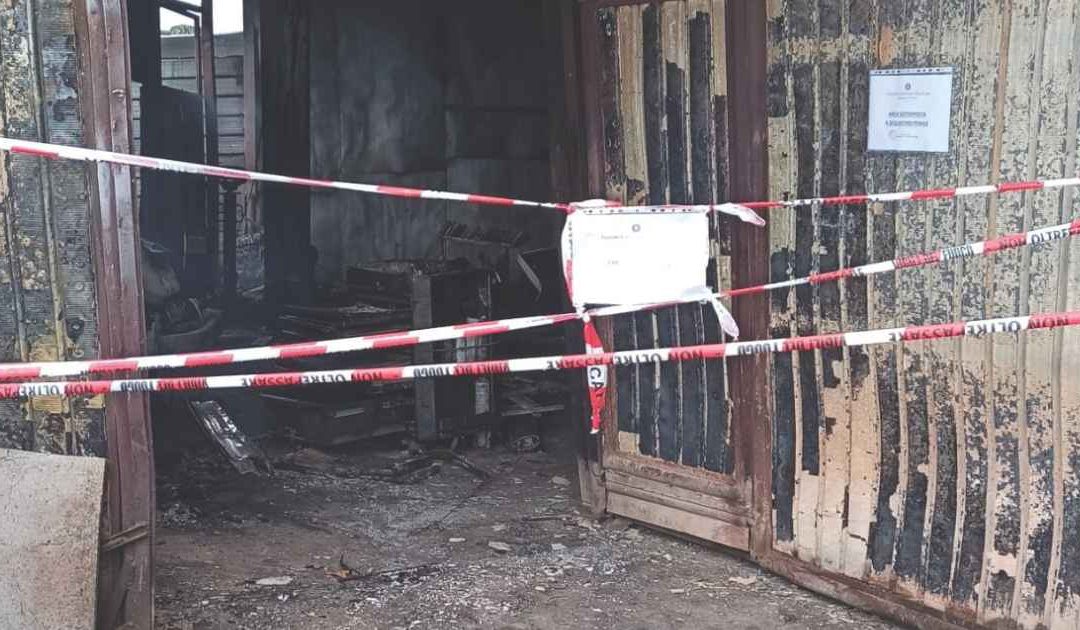 Il locale sequestrato dopo l'incendio a Venosa