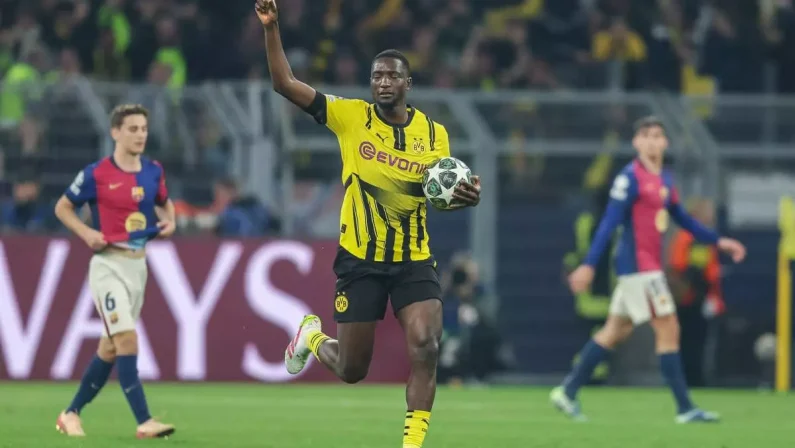 Guirassy non basta al Dortmund, Barcellona in semifinale Champions