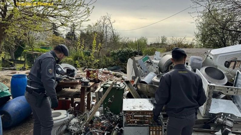 Sequestrata nel padovano discarica abusiva rifiuti di 2.000 mq