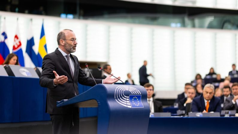 Meloni da Trump, Weber “Bene incontro, l’importante è essere uniti”