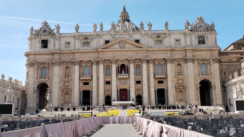 Sabato i funerali del Papa, lo sport italiano pronto a fermarsi