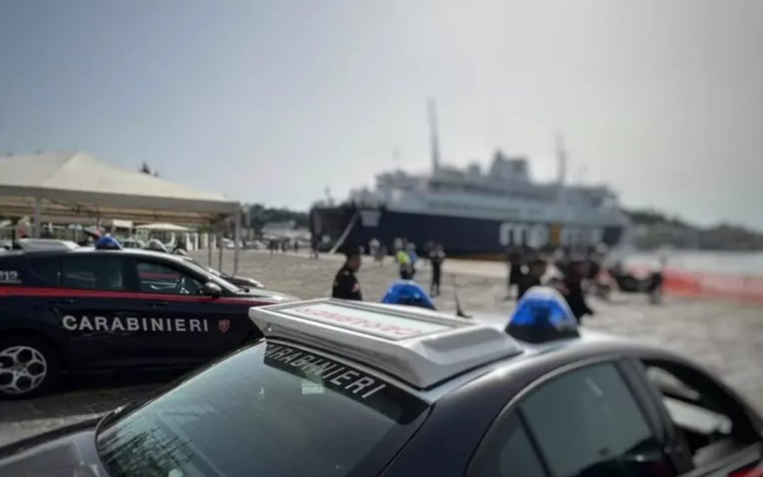 Pasquetta blindata tra Ischia e Procida: sequestri, denunce e sanzioni