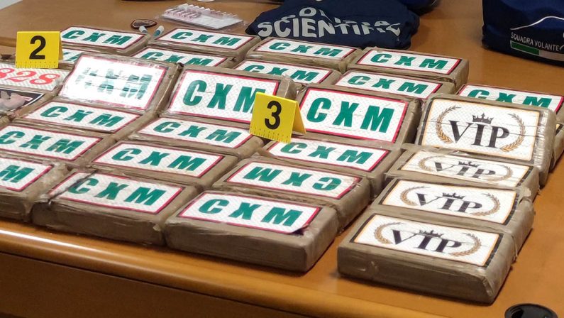 Oltre 3 milioni di euro di cocaina nascosta in un furgone, un arresto nel Reggino