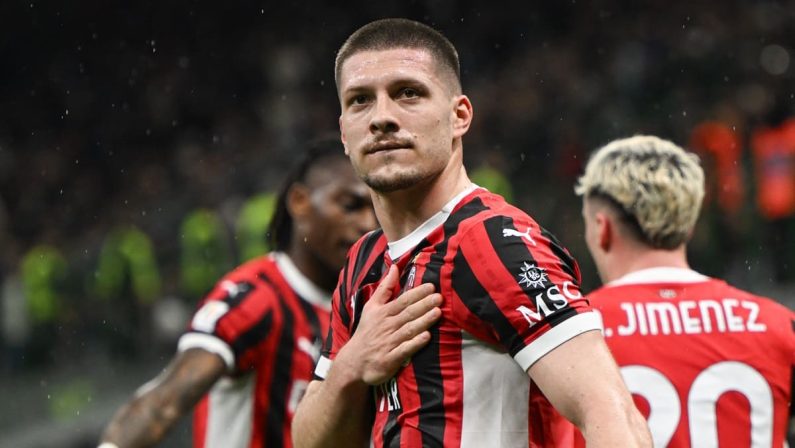 Il Milan vince un altro derby e vola in finale di Coppa Italia, Inter travolta 3-0