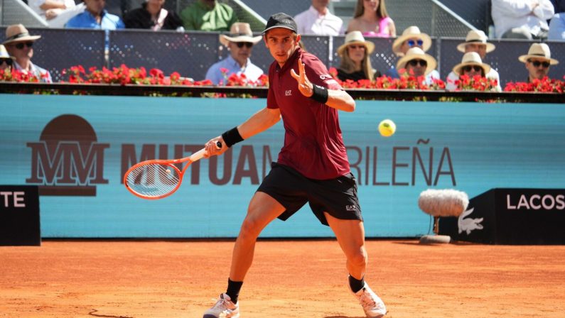 Arnaldi non si ferma a Madrid, batte Tiafoe ed è ai quarti