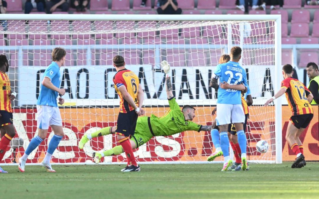 Raspadori affonda il Lecce, il Napoli si avvicina allo scudetto