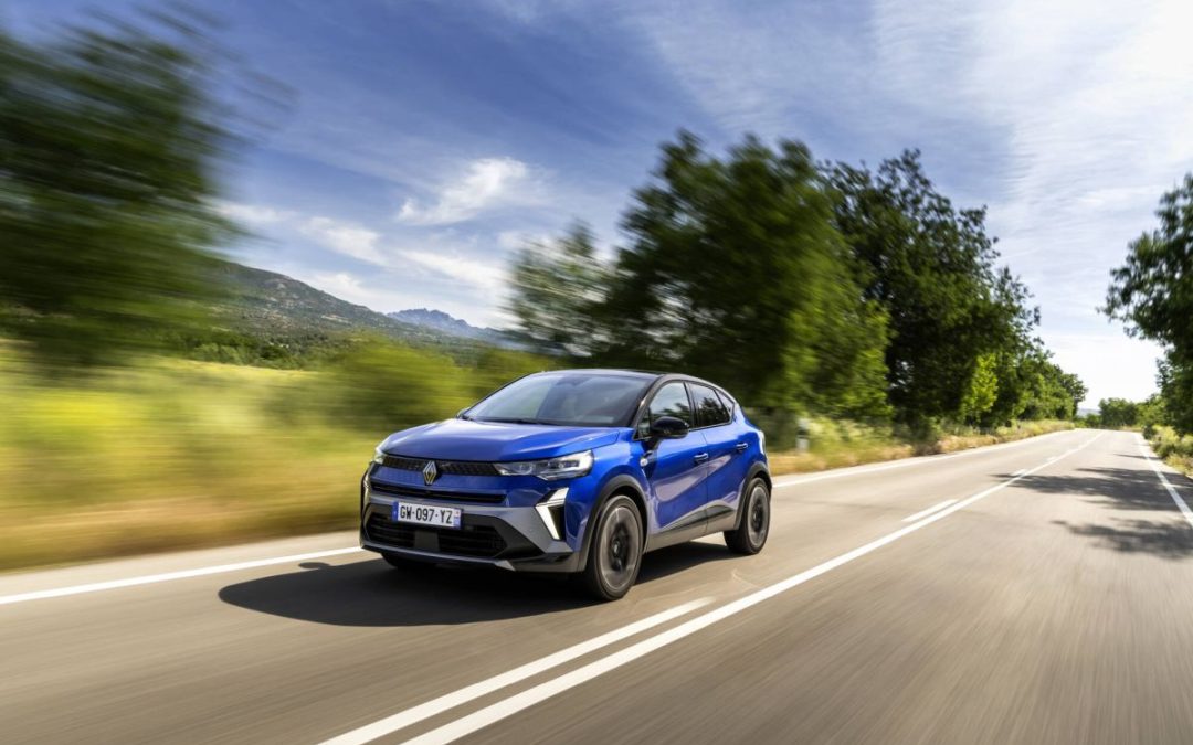 Renault presenta il nuovo motore full hybrid E-Tech 160 cavalli