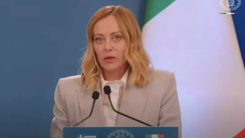 Ucraina, Meloni “Insistere per accordo di pace serio”