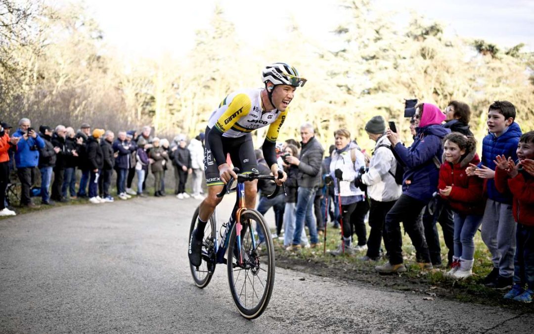 Plapp vince l’ottava tappa del Giro, Ulissi nuova maglia rosa