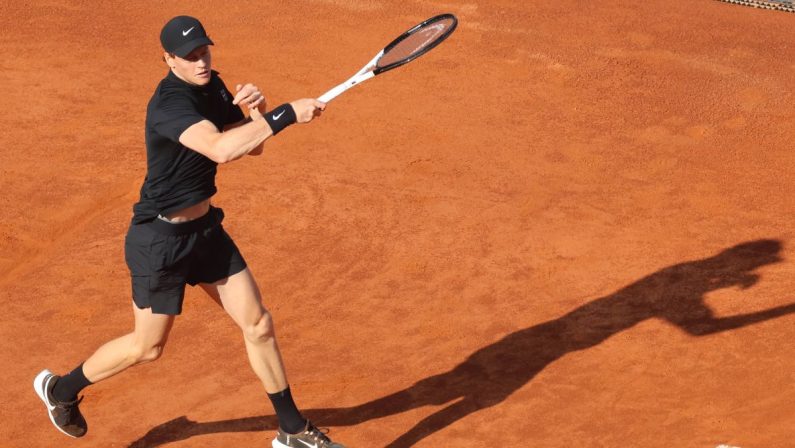 Sinner ko in finale a Roma, trionfa Alcaraz