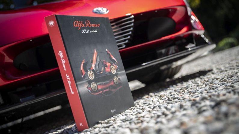 Alfa Romeo racconta la genesi della nuova 33 Stradale in un libro