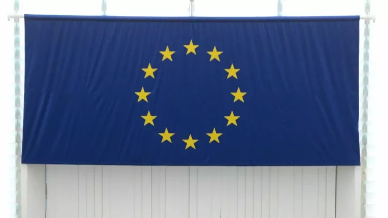 Eurobarometro, record fiducia nell’Ue e forte sostegno a difesa comune