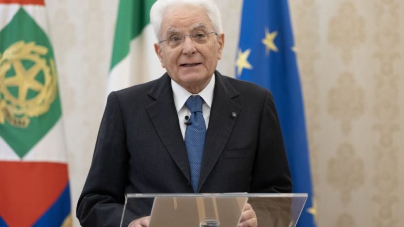 Mattarella ai magistrati “Nessun potere è immune da controlli” / Video
