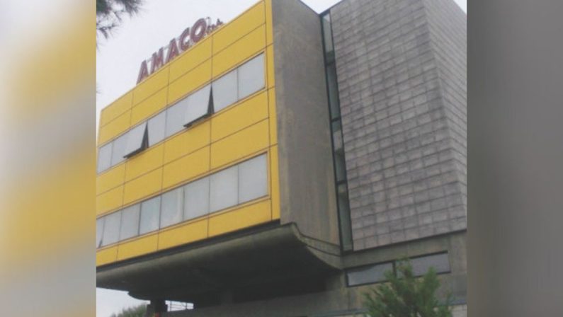 Cosenza, vertenza Amaco, lavoratori in ansia