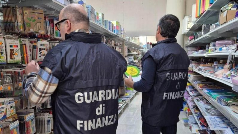 Benevento, la Finanza scopre 160mila prodotti contraffatti o non conformi