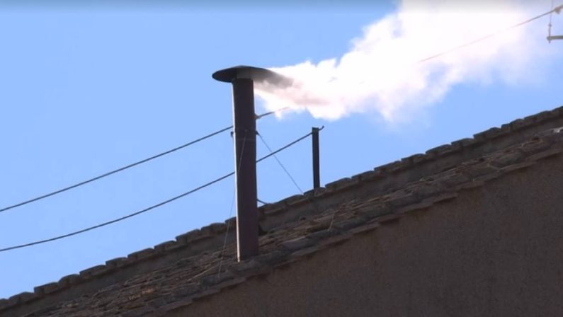 Vaticano, fumata bianca: eletto Papa Robert Francis Prevost