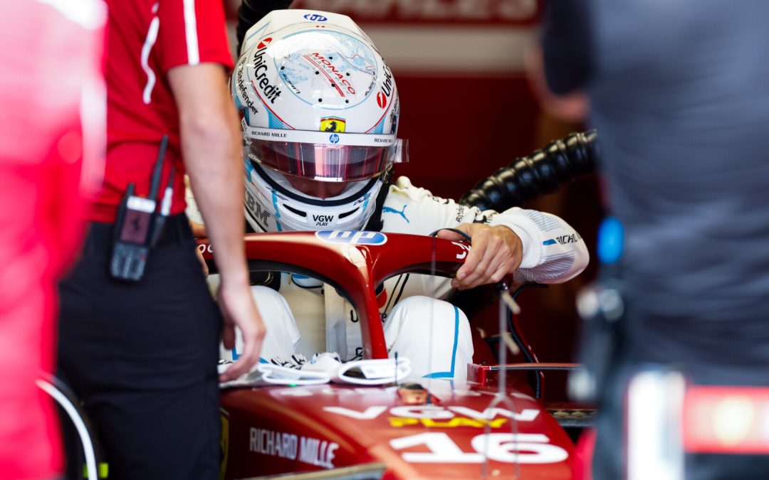 Leclerc domina il venerdì di Monaco davanti a Piastri e Hamilton