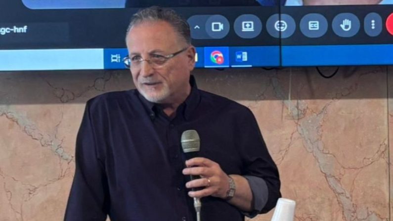 Pedagogia antimafia, Nicaso a Crotone: «Le donne sconfiggeranno la ‘ndrangheta»