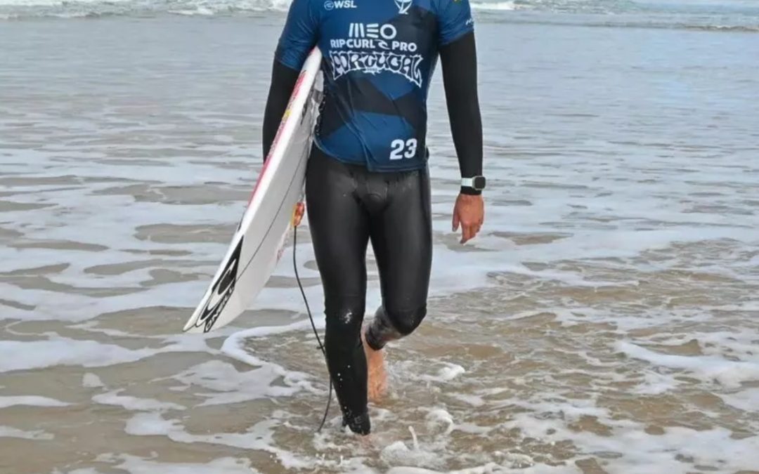 Vibonati, surfista in difficoltà per il vento salvato da motovedetta della Gdf