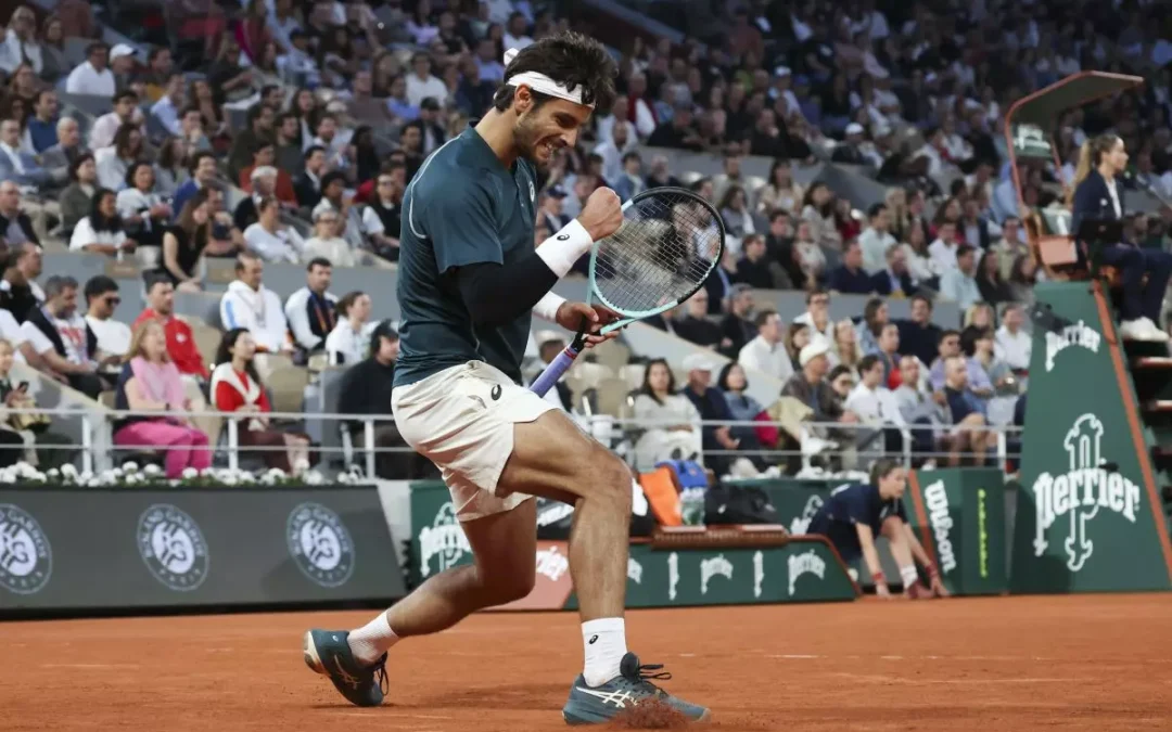 Musetti è uno spettacolo: batte Tiafoe in 4 set e vola in semifinale al Roland Garros