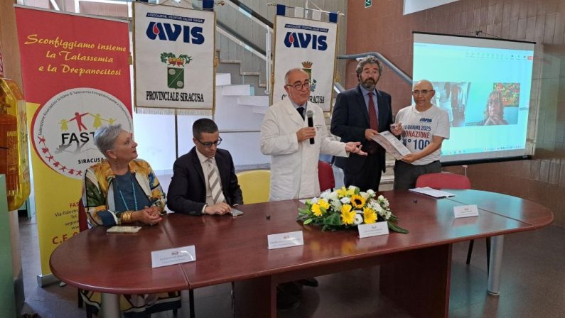 Asp Siracusa, assegnata medaglia d’oro per 100 donazioni di sangue