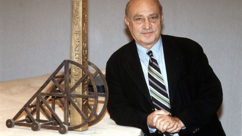 E’ morto lo scultore Arnaldo Pomodoro