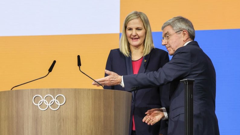 Bach cede la presidenza del Cio a Coventry “Con lei lo sport è in buone mani”