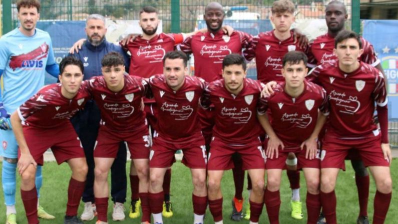 Promozione Calabria: la Deliese conferma 14 calciatori