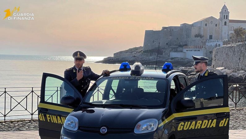 Assenteismo e truffa ai danni di un ente pubblico nel Foggiano