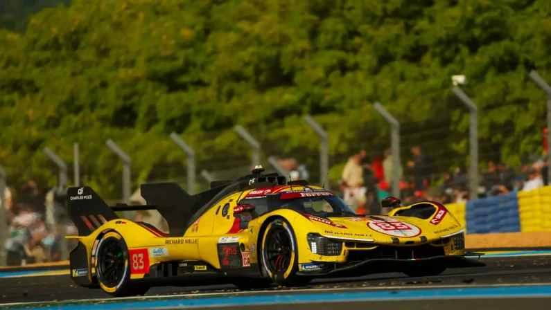 La Ferrari vince ancora nella 24 Ore di Le Mans, trionfo per Kubica