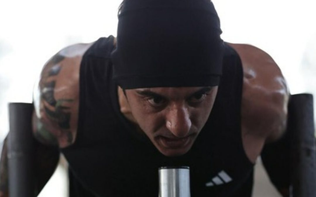Rimini, l’atleta calabrese Marco Tenuta conquista il podio nell’Hyrox Pro