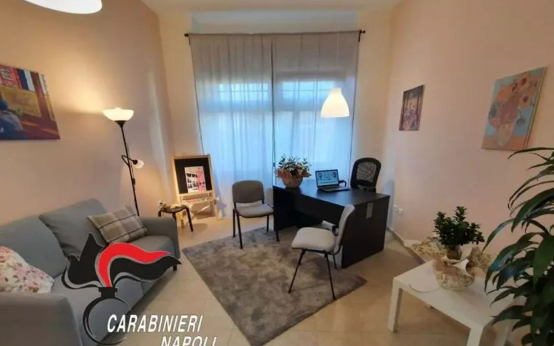 Nel Napoletano, 16enne chiede aiuto via WhatsApp e fa arrestare il padre violento