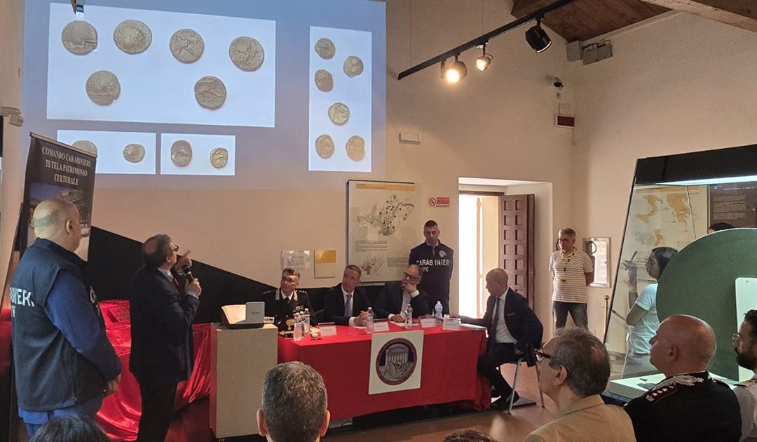 Restituite al Museo di Vibo 479 monete antiche rubate