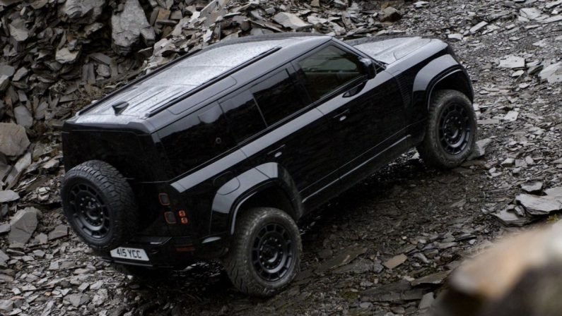 Defender OCTA Black, la rock star 4×4
