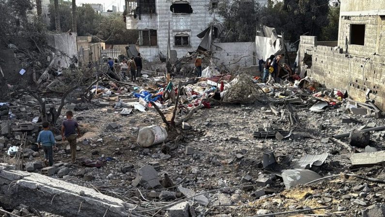 Sì di Hamas ad avviare colloqui per tregua a Gaza