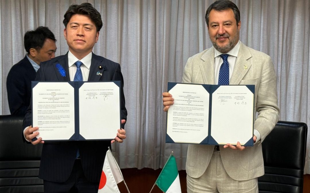 Salvini in Giappone firma accordo di cooperazione sui ponti