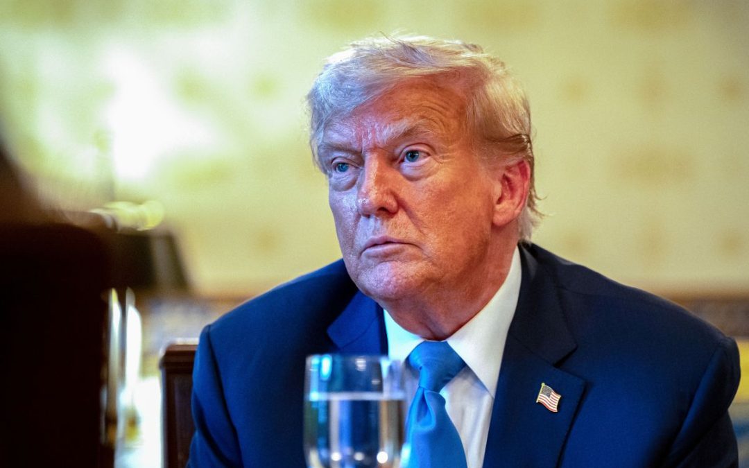 Trump “Per il Canada dazi al 35% dall’1 agosto”