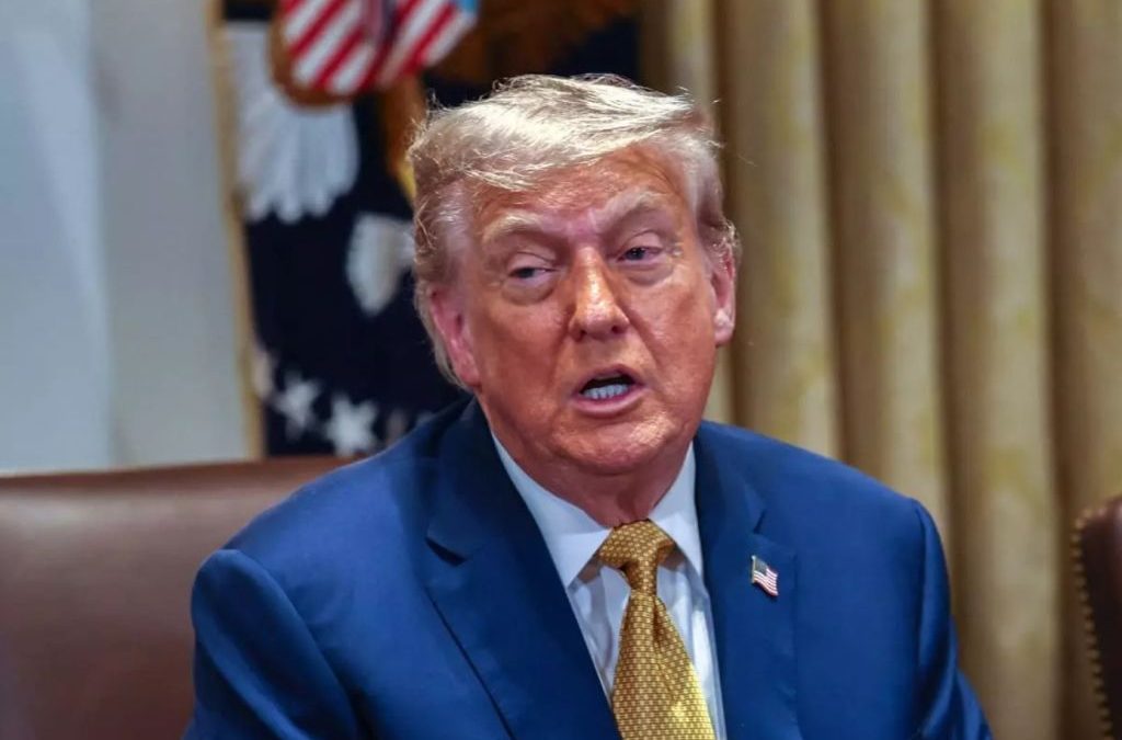 Trump invia lettera all’Ue “Dazi al 30% dal primo agosto”