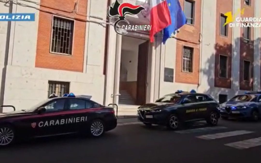 Traffico di droga ed estorsioni, maxi operazione a Reggio Calabria