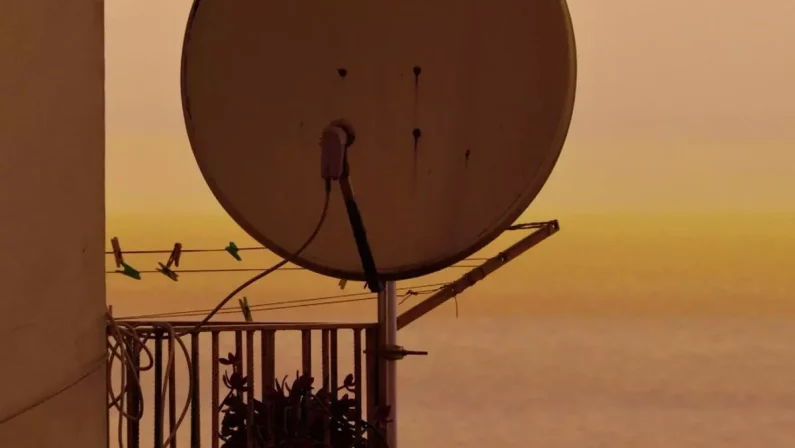 Tv in vacanza, il digitale cede il passo al satellite se segnale debole