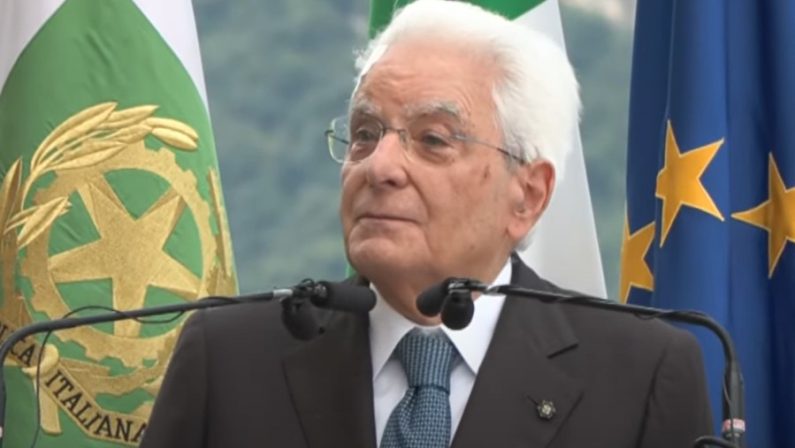 Mattarella “Con le guerre ritornano ombre di periodi oscuri del passato”