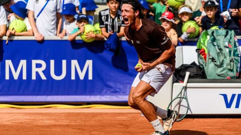 Darderi vince il torneo di Bastad, De Jong ko in tre set