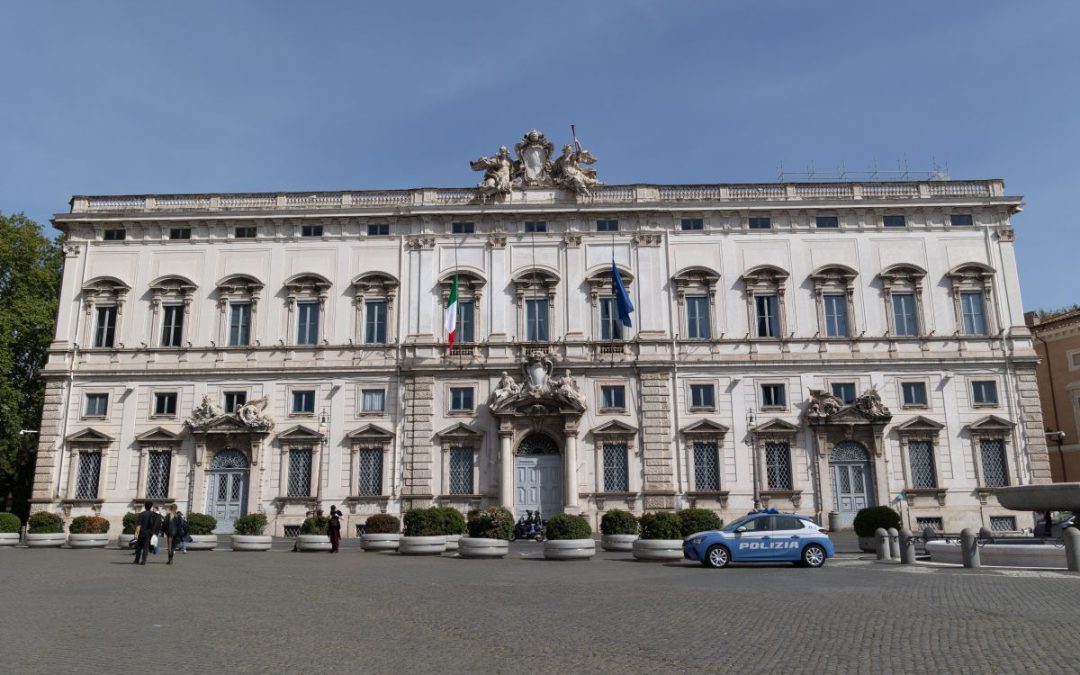 Fine vita, Consulta “Inammissibile farmaco somministrato da altri”