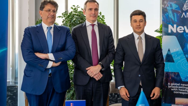 Editoria, Italpress sbarca in Azerbaigian e sigla accordo con AnewZ