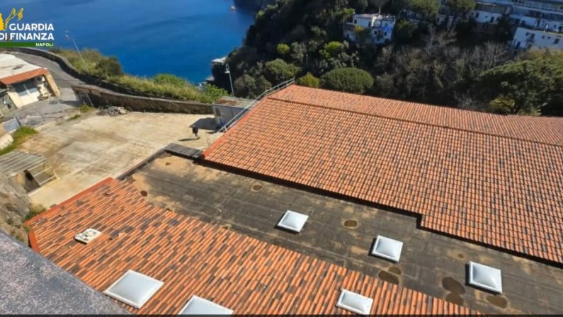 Abusivismo a Vico Equense sequestrato immobile da 1,3 milioni di euro
