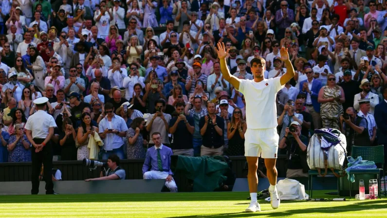 Wimbledon, Alcaraz vola al terzo turno. Paolini in campo, domani tocca a Sinner