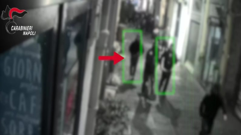 Napoli, studente pestato per avere la fila al bagno: 3 arresti