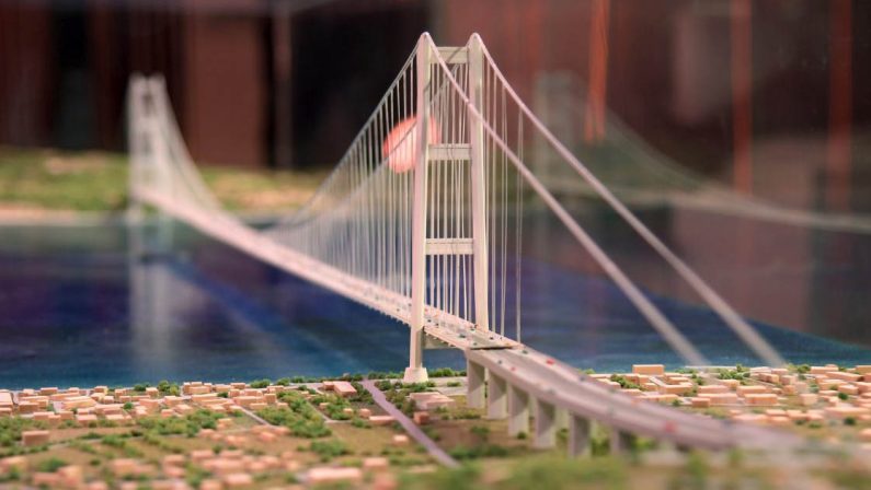 Ponte sullo Stretto, la corsa contro il tempo di Salvini