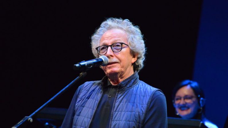 Fabio Concato annuncia di avere un tumore e annulla i concerti